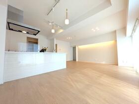 北海道札幌市中央区北四条東２丁目