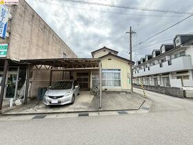 富山県富山市栄町２丁目