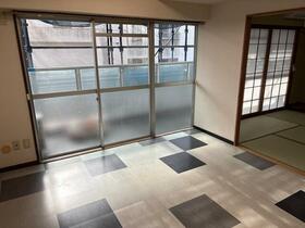 三重県鈴鹿市白子駅前