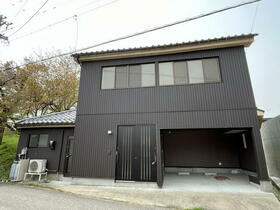 富山県高岡市本丸町