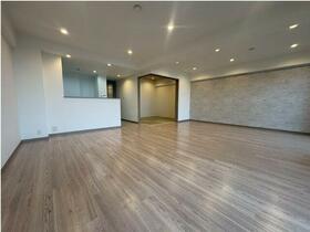 オークヒルズ香里四番館