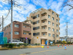 アスティーク高幡不動アクアグレイス　中古マンション　２階部分