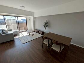 ファミール茜部