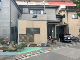 東京都足立区綾瀬４丁目