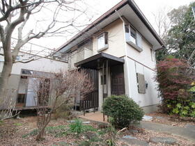 茨城県牛久市神谷６丁目