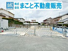 奈良県奈良市右京３丁目