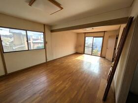 山口県下関市長府満珠町