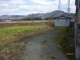 京都府亀岡市大井町並河坂井