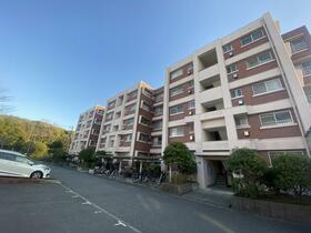 神奈川県横浜市金沢区並木１丁目