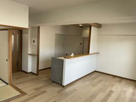 ホワイトキャッスル諏訪