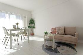 大阪府大阪市西成区玉出西１丁目