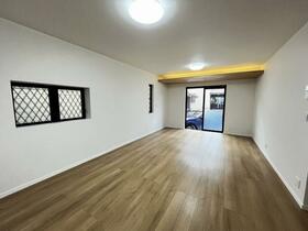 兵庫県宝塚市山本丸橋１丁目