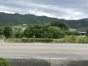 山梨県甲州市塩山赤尾