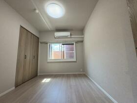 ロマネスク井尻第三