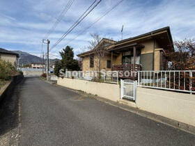 神奈川県伊勢原市上粕屋