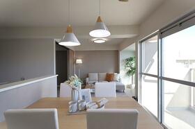 万葉ハイツ小阪菱屋西