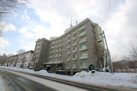 北海道札幌市南区真駒内南町４丁目