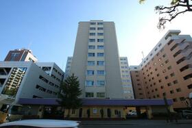 北海道札幌市中央区北一条西１５丁目