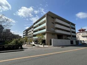 京都府京都市左京区岡崎円勝寺町
