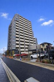 エンブルデアーナ三島駅