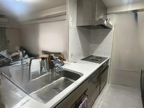 大阪府吹田市千里丘北