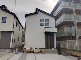 東京都世田谷区喜多見１丁目