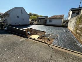 東京都多摩市聖ヶ丘３丁目