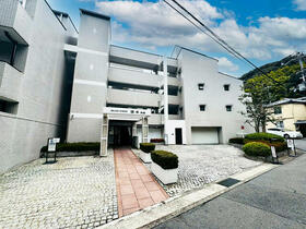京都府京都市東山区清閑寺霊山町