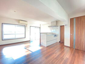 中登美団地　公園前