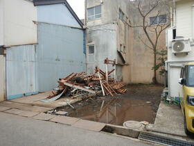 石川県金沢市弥生１丁目