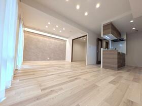 北海道札幌市中央区北二条西１４丁目