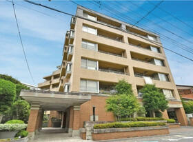 小田急コアロード　向ケ丘遊園