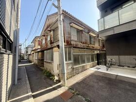 千葉県市川市南八幡１丁目