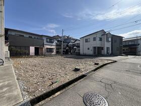 石川県金沢市笠舞本町１丁目