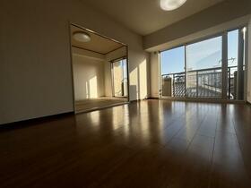 大阪府堺市堺区錦綾町１丁