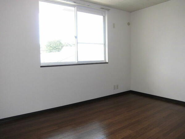 detached 東京都立川市砂川町４丁目

地図を見る