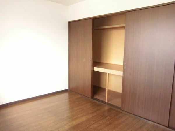 detached 東京都立川市砂川町４丁目

地図を見る