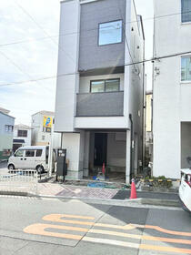 神奈川県横浜市西区西戸部町２丁目