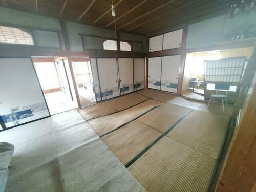 detached 岩手県岩手郡雫石町長山谷地