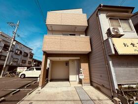 大阪府寝屋川市御幸東町