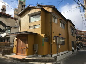 福岡県北九州市小倉北区中井１丁目