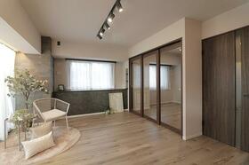 ジーニス大阪　ＷＥＳＴ棟