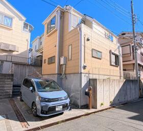 埼玉県さいたま市緑区原山１丁目