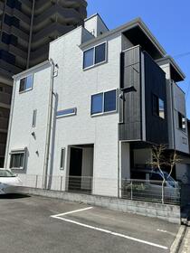 愛知県名古屋市東区泉３丁目