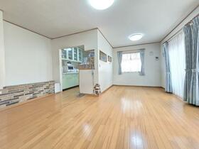 埼玉県所沢市大字中富