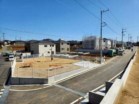 千葉県富里市七栄