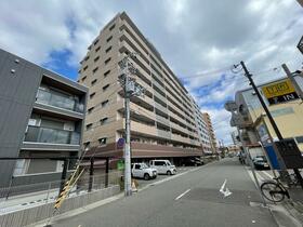 アルファステイツ鷹取駅前