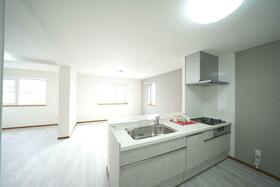 北海道札幌市白石区菊水元町八条２丁目