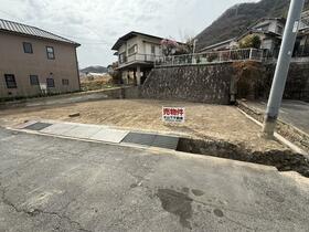 広島県三原市頼兼１丁目