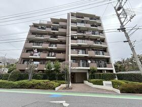 コスモ浦和根岸参番館